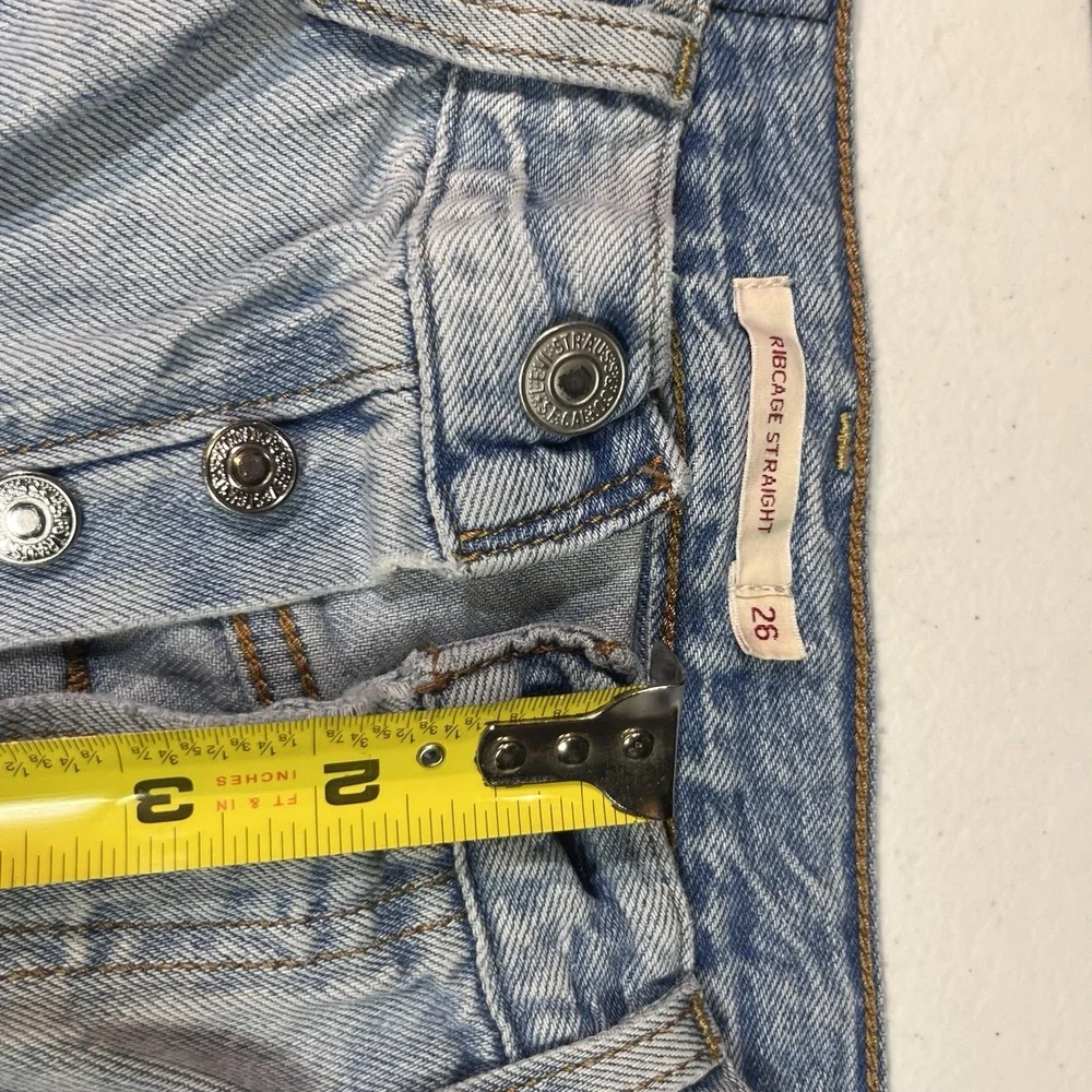 Levi's Premium Ribcage Straight Light Wash Womens 26 X 27 Jeans Button Fly